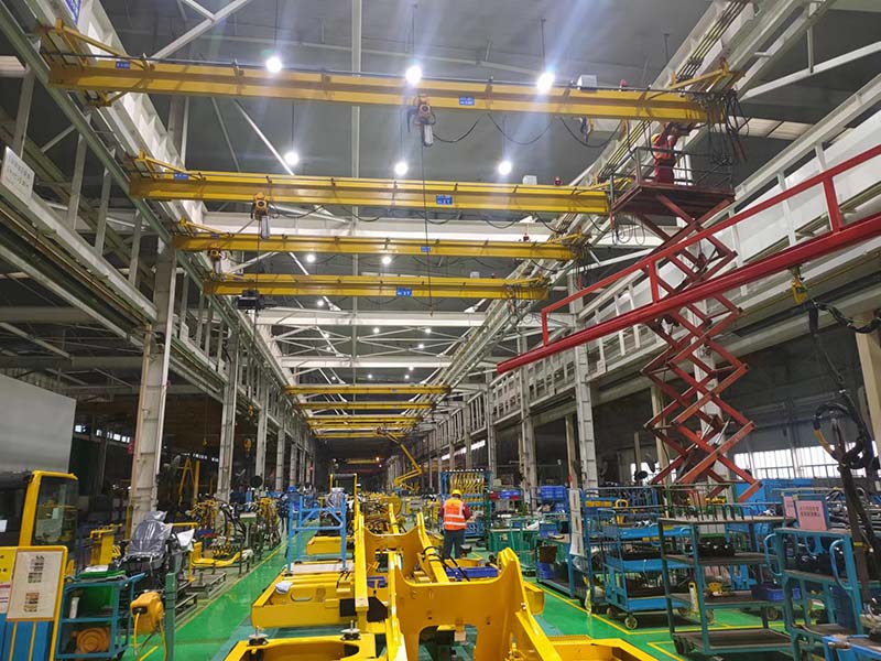 工程机械专用悬挂起重机