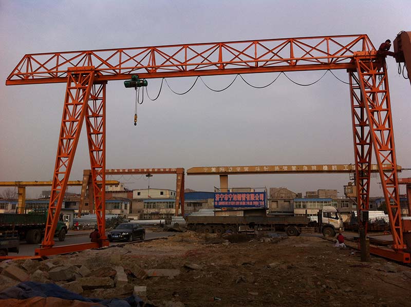 Mh电动葫芦门式起重机1-32t