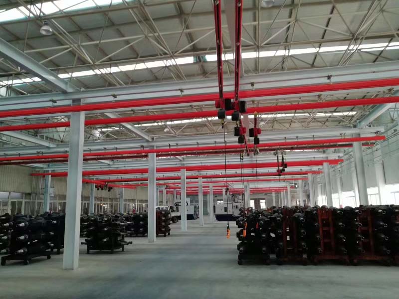 重汽车桥KBK起重机施工现场